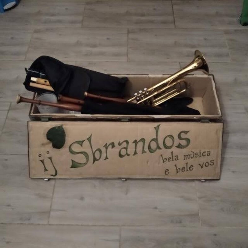 Sbrandos - dettaglio strumenti